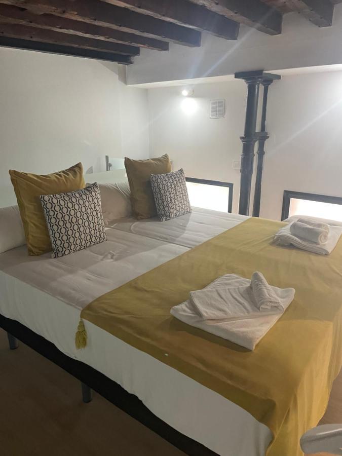Experiencia En Triana Apartman Sevilla Kültér fotó